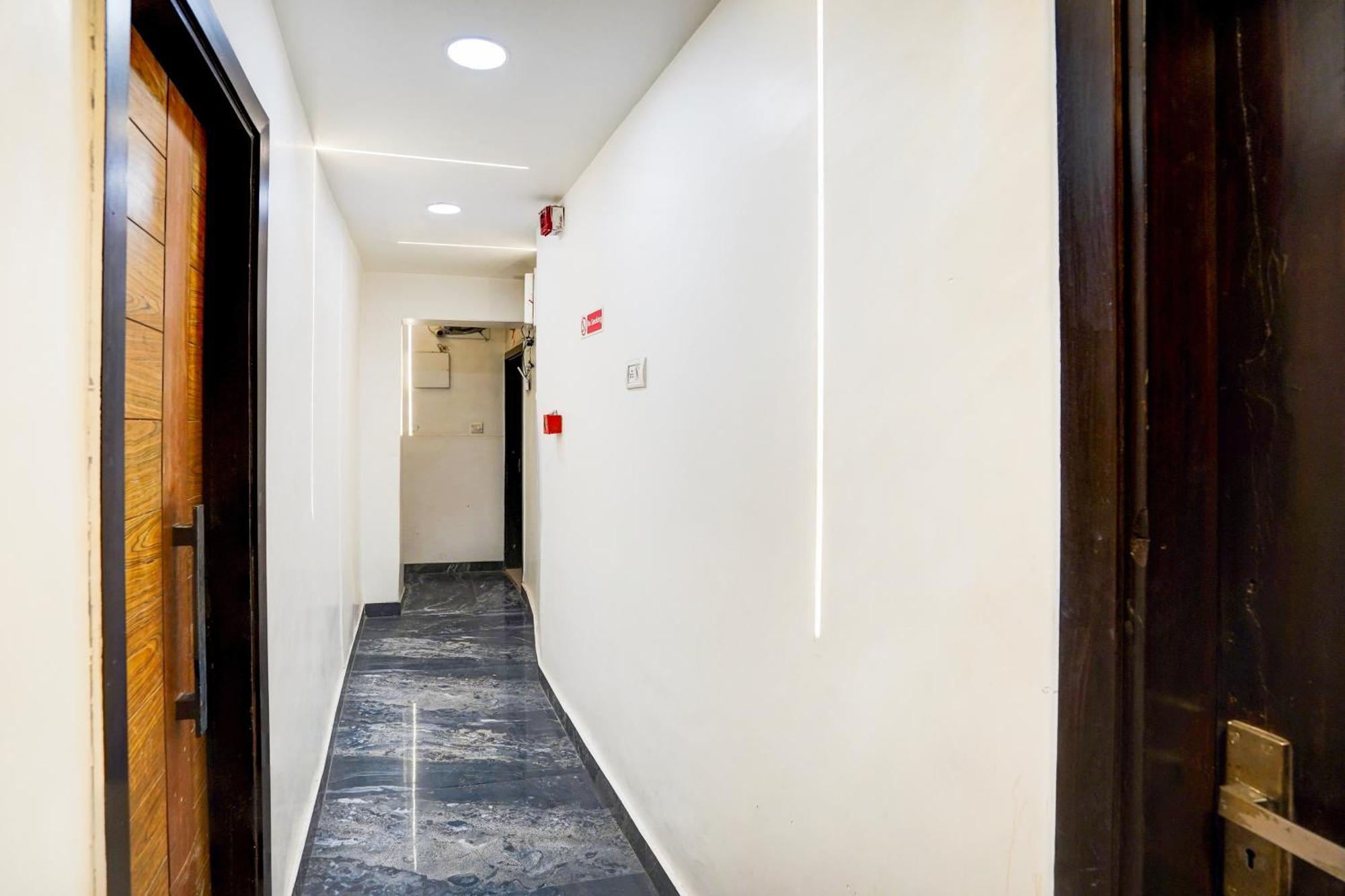 Hotel Jai Balaji, Paharganj, Railway Station New Delhi