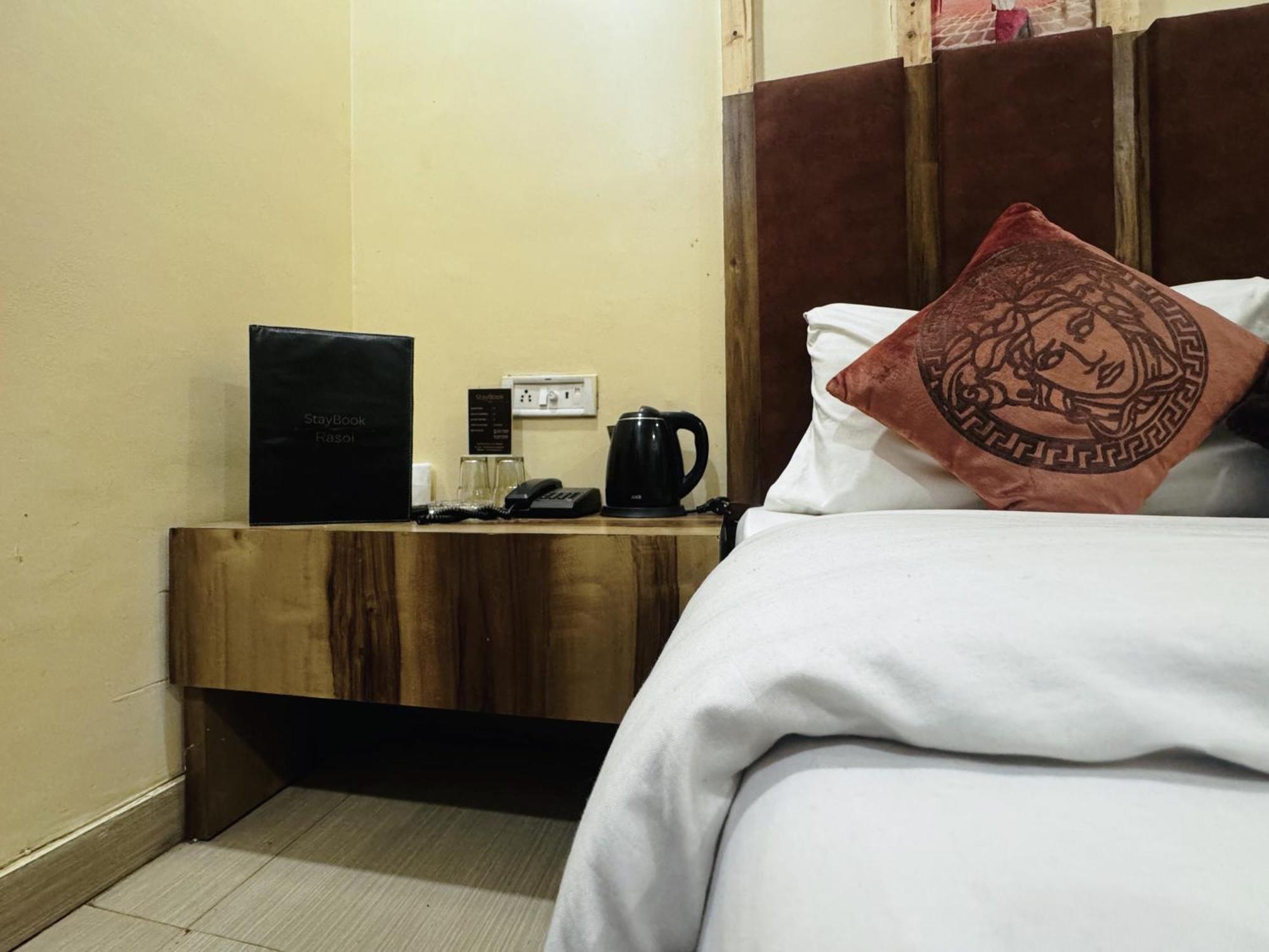 Jai Balaji, Paharganj, Railway Station Hotel 4*