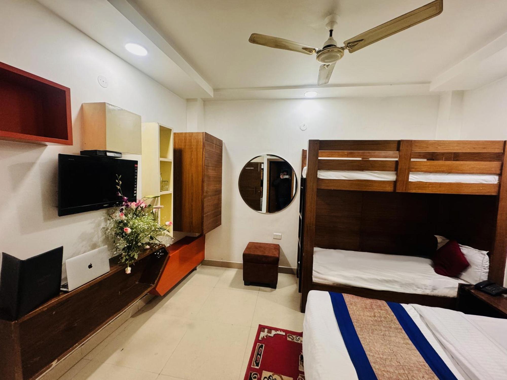 Jai Balaji, Paharganj, Railway Station 4* New Delhi