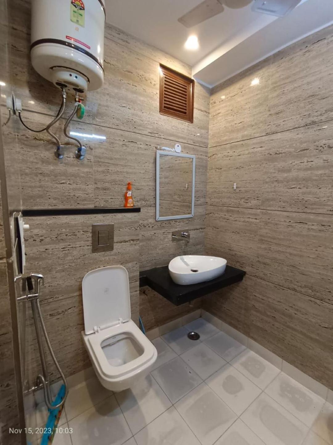 Bittu - Paharganj Guest house *
