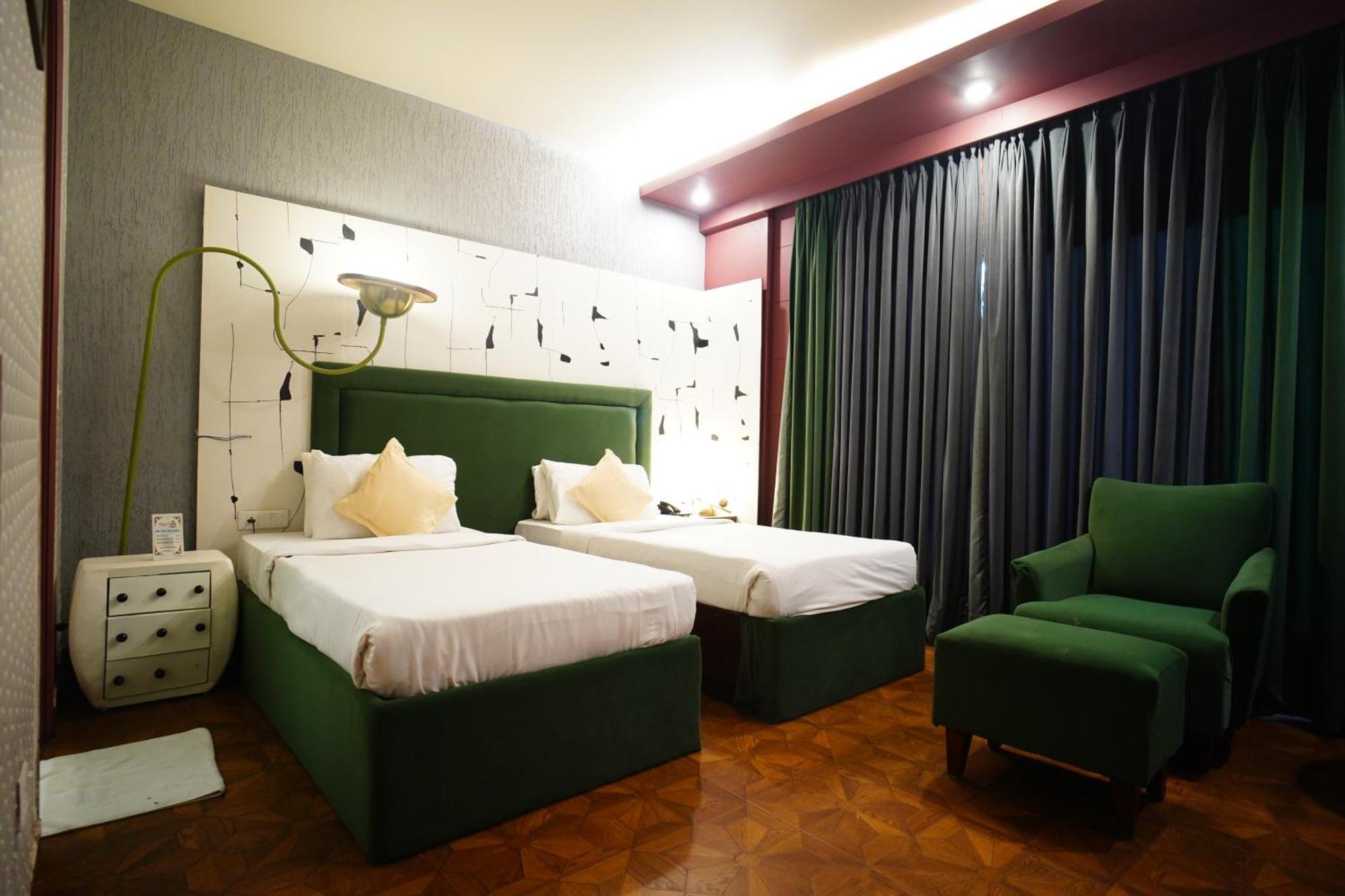 The Grand Vikalp By Saga 3*