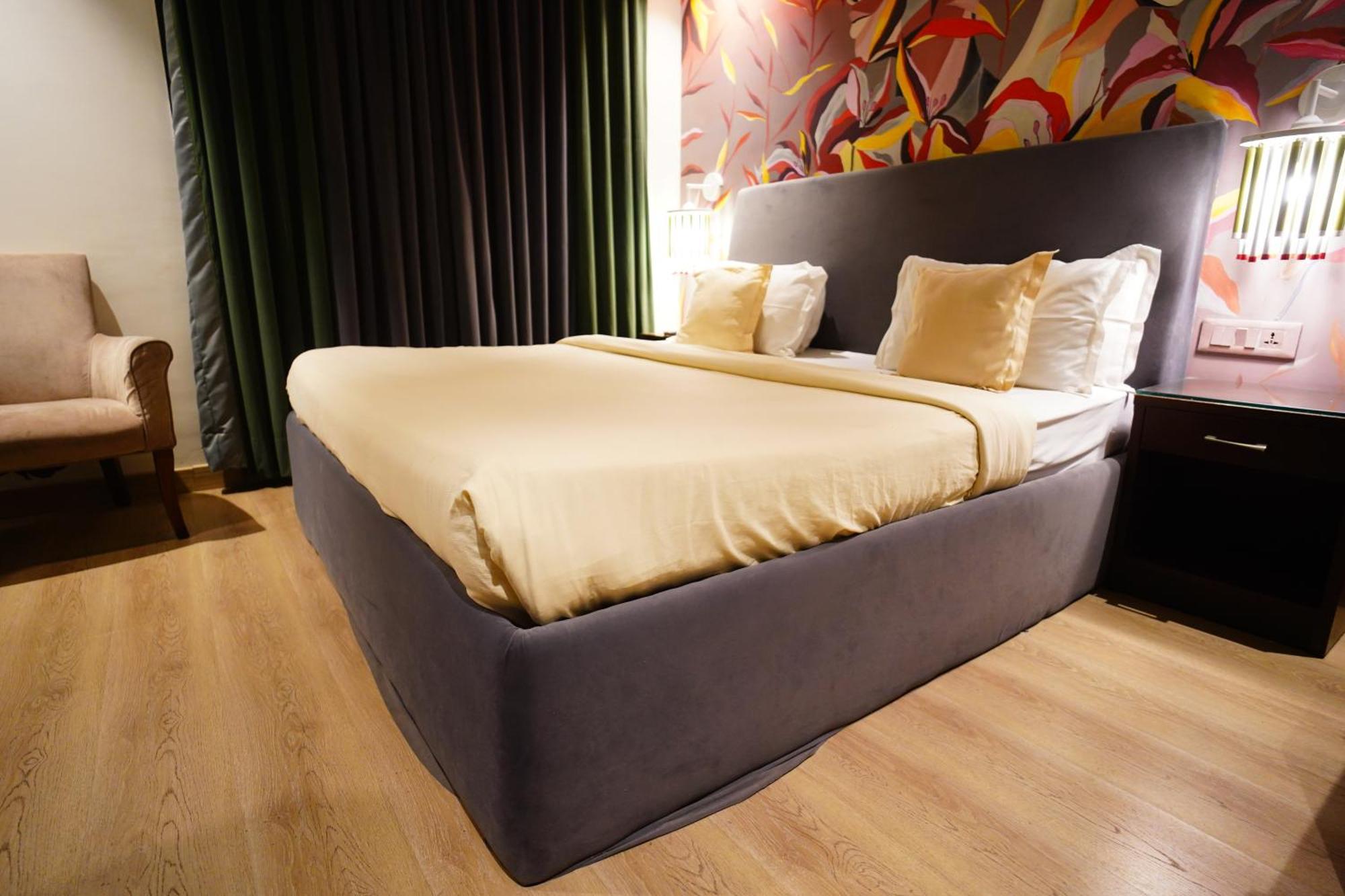 Hotel The Grand Vikalp By Saga 3*