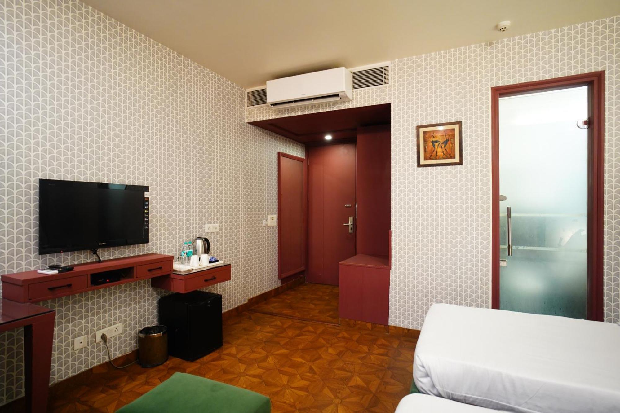 The Grand Vikalp By Saga 3*