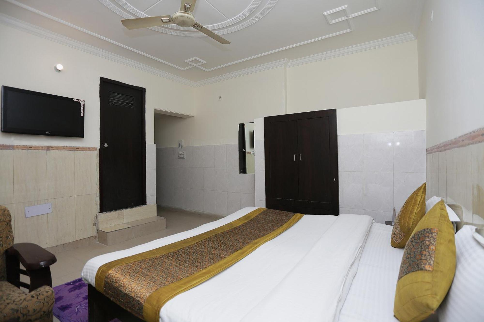 Hotel O Lite Near Delhi Airport New Delhi