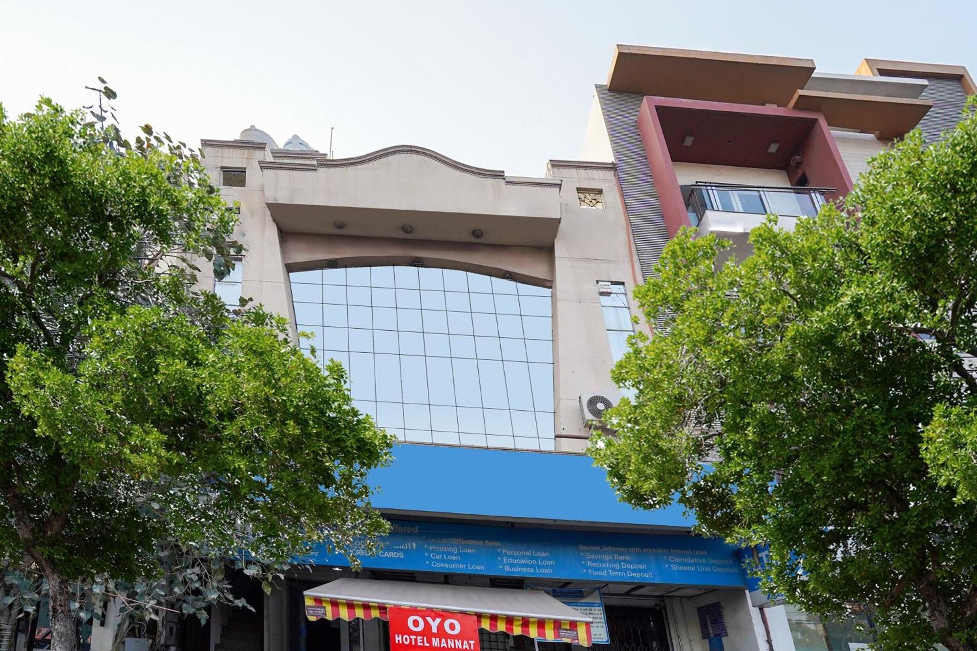 Hotel O Mannat Near Pacific Mall Tagore Garden