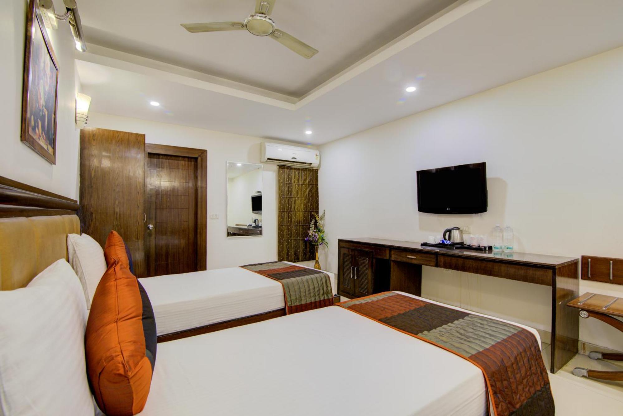 Airport La Sapphire & Restaurant Hotel New Delhi