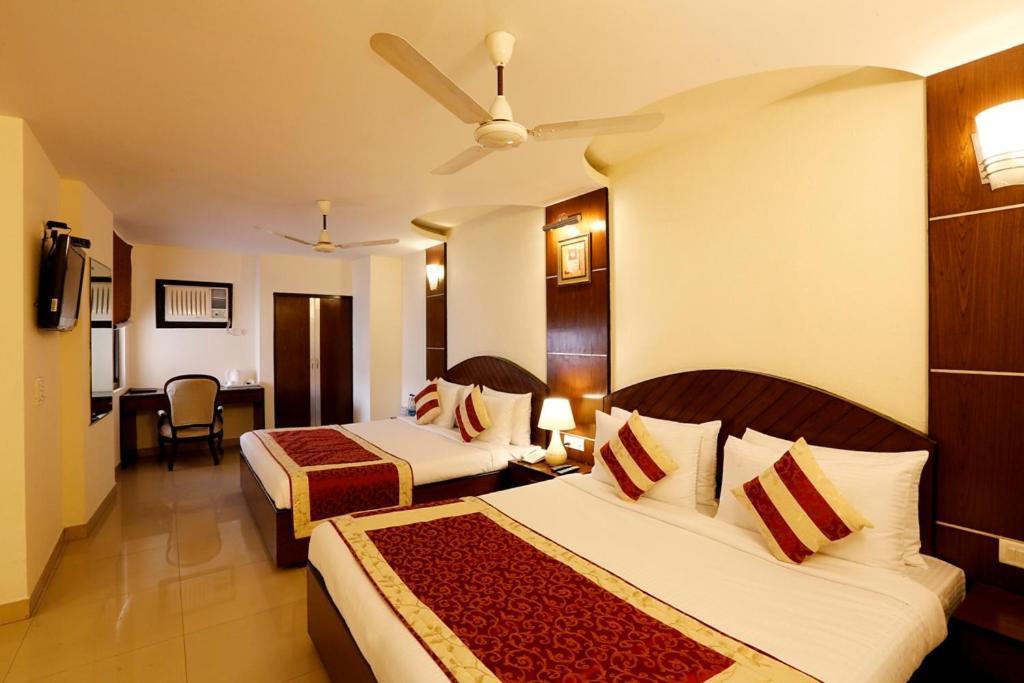 Airport La Sapphire & Restaurant Hotel 4*