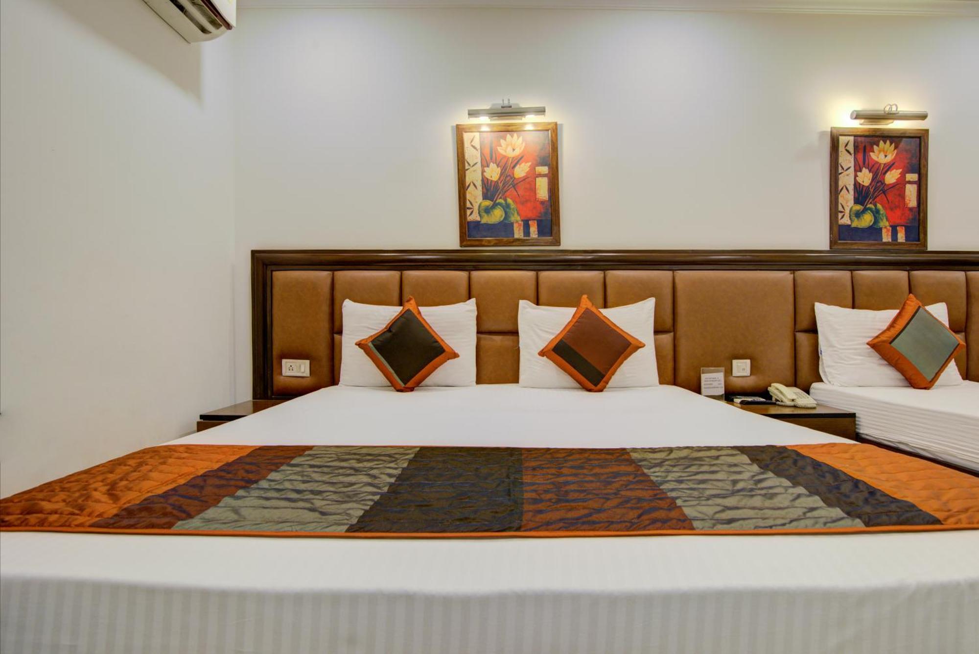 Hotel Airport La Sapphire & Restaurant