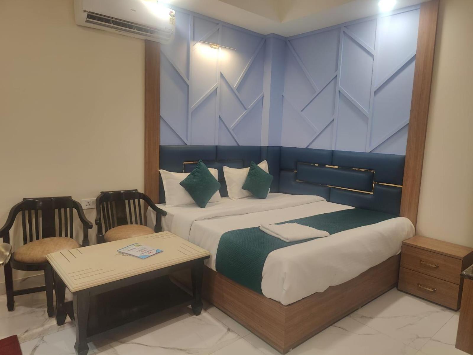 Nova Suites-delhi Airocity 5*