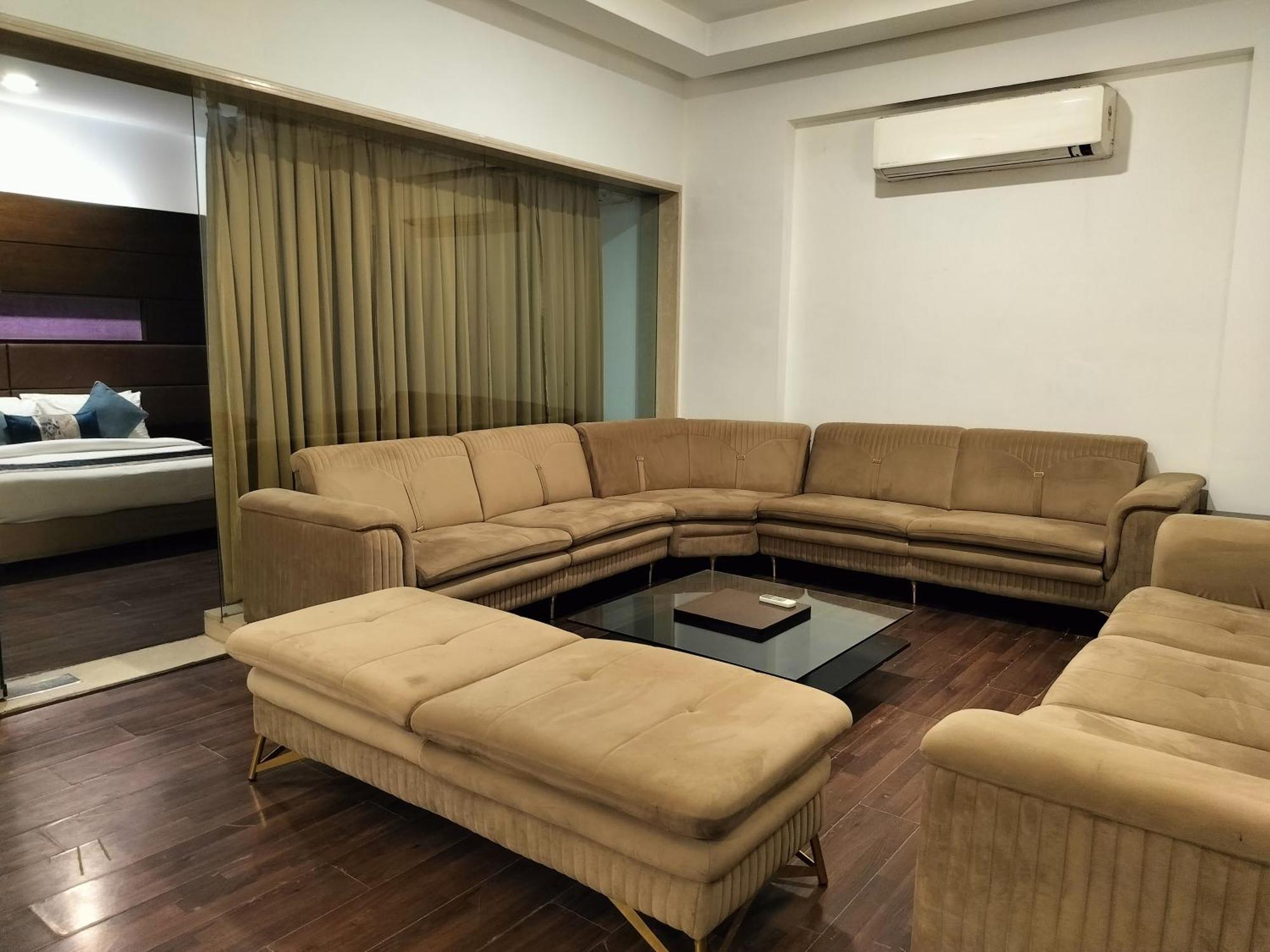 Hotel Bel-la Monde Chhattarpur South Delhi