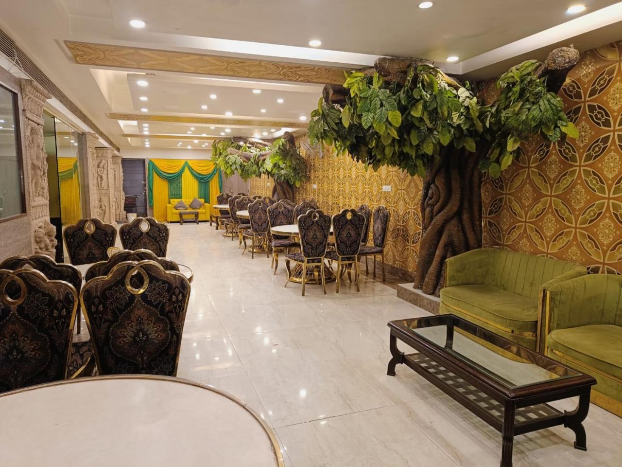 Hotel Waterfall Paschim Vihar Delhi (National Capital Territory of India)