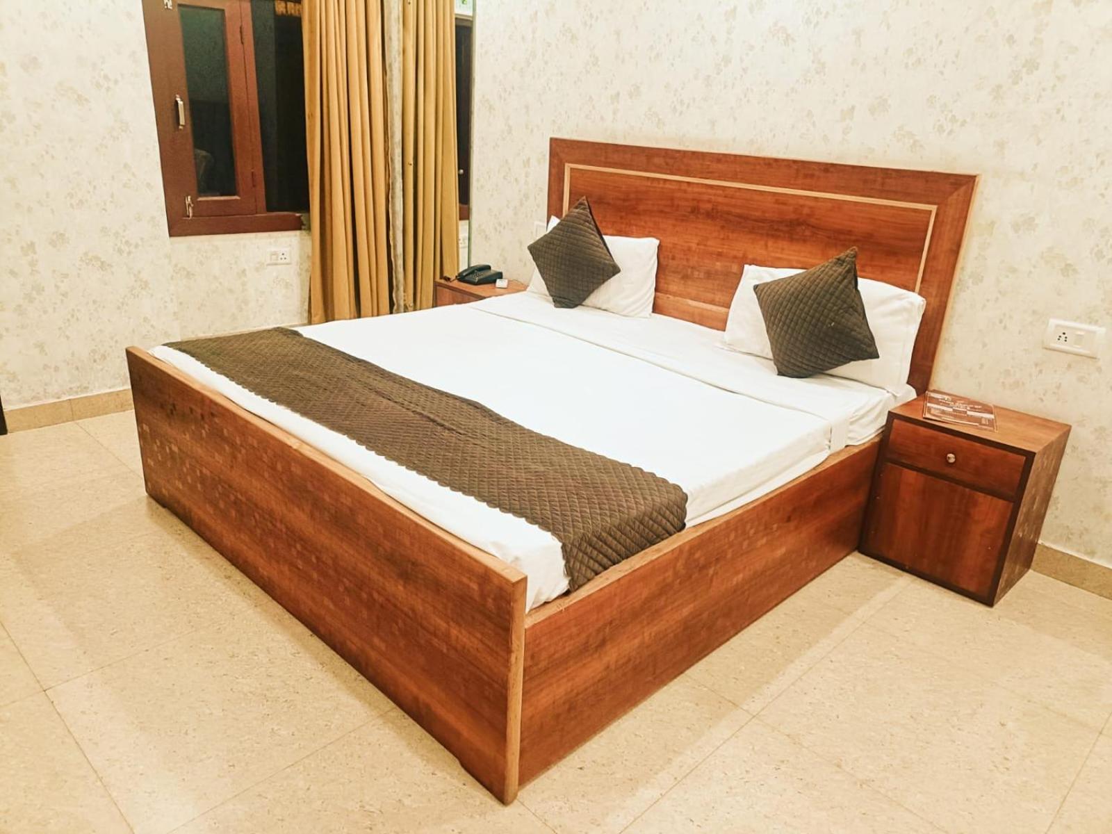 Ds Mount Near Igi Airport Delhi Hotel New Delhi