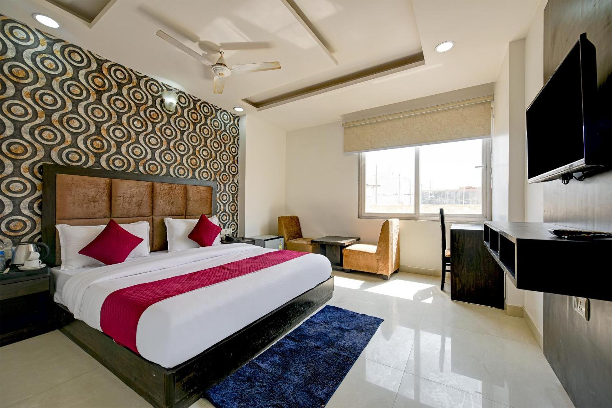 Empiire Near Delhi Airport