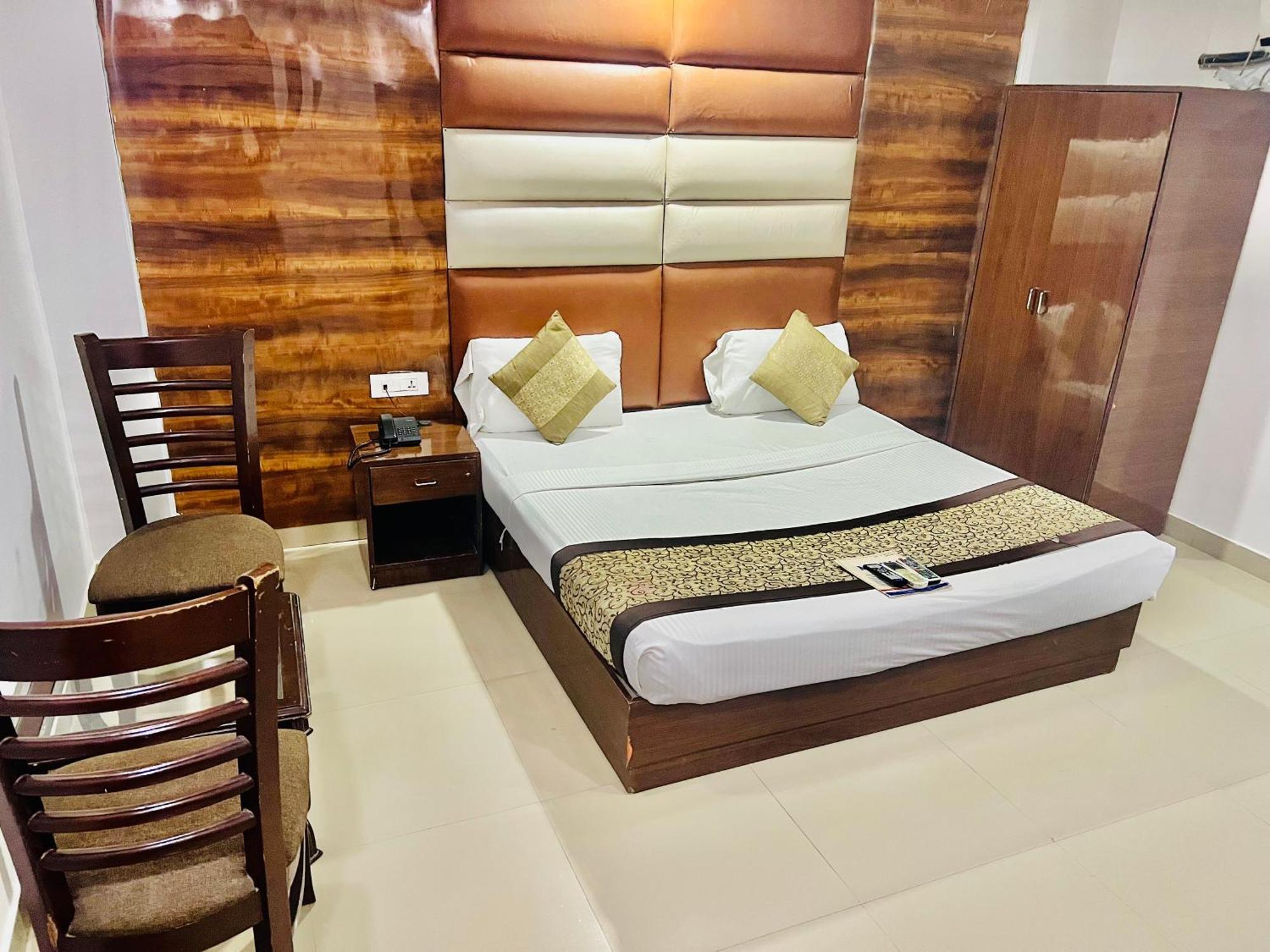 Grand Ivy 4* New Delhi