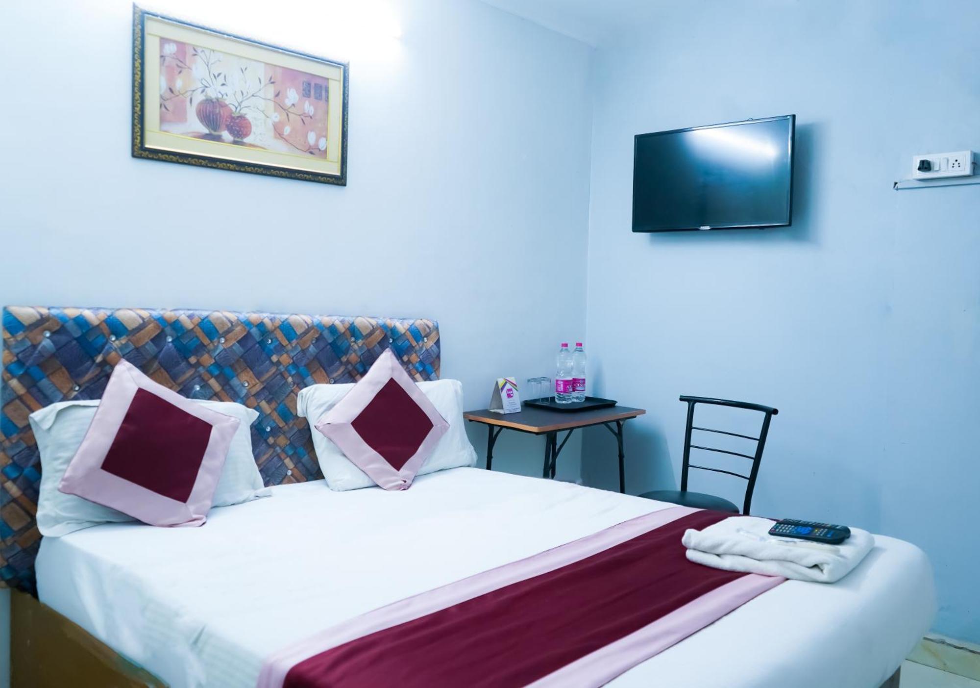 Hotel In Moti Bagh Nova Deli