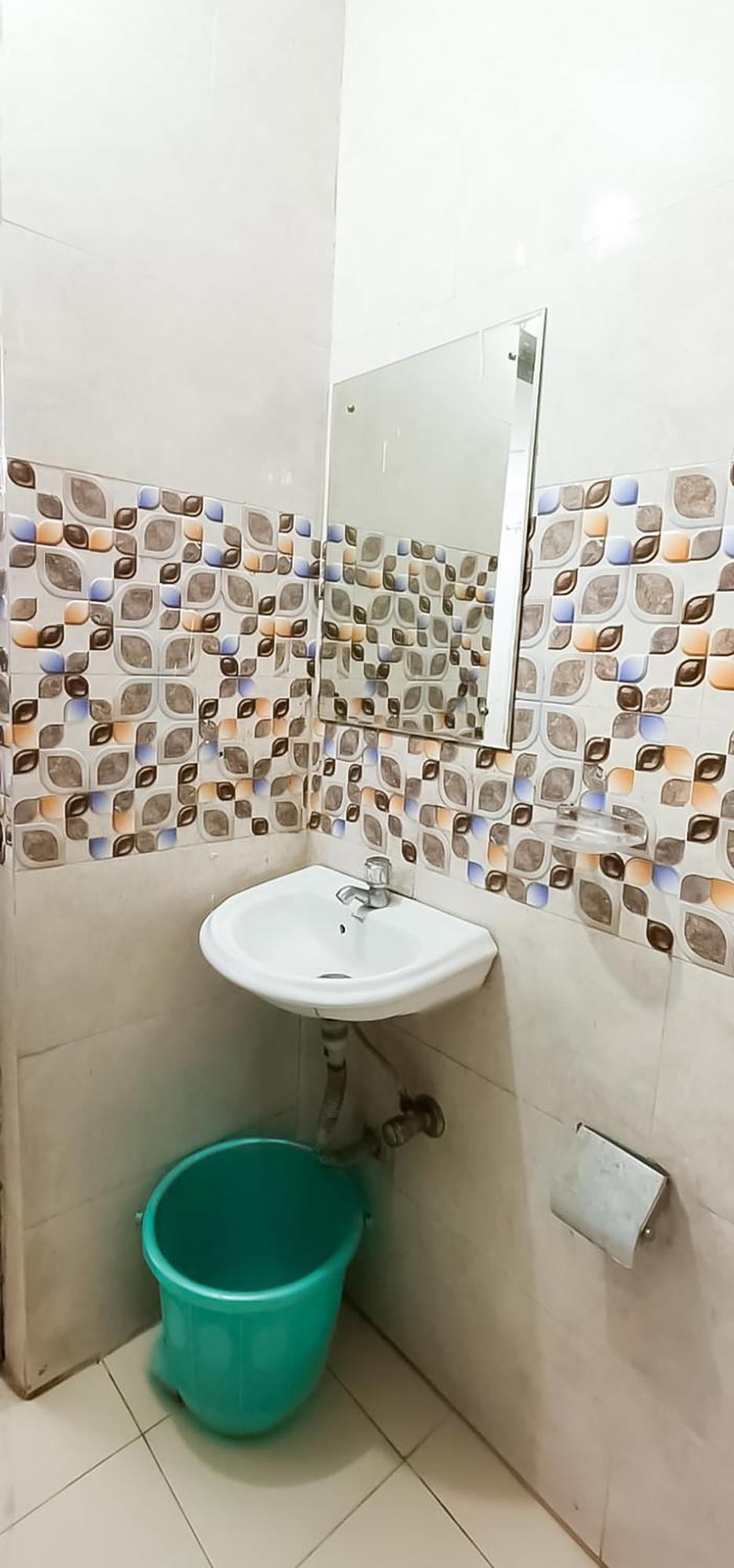 Hotel In Moti Bagh 4* Nova Deli