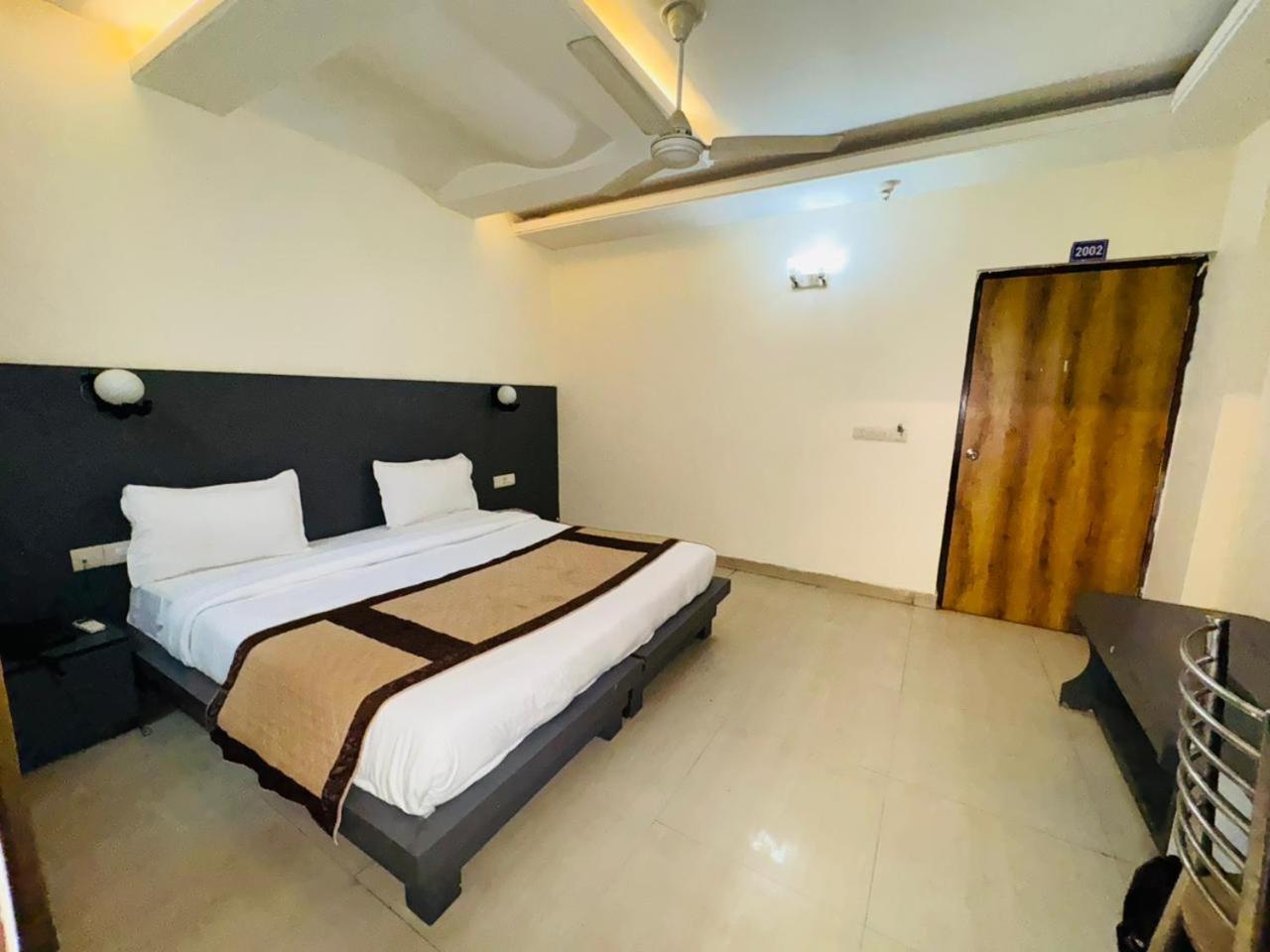 Im Perial - Nehru Enclave Apartamento Nova Deli