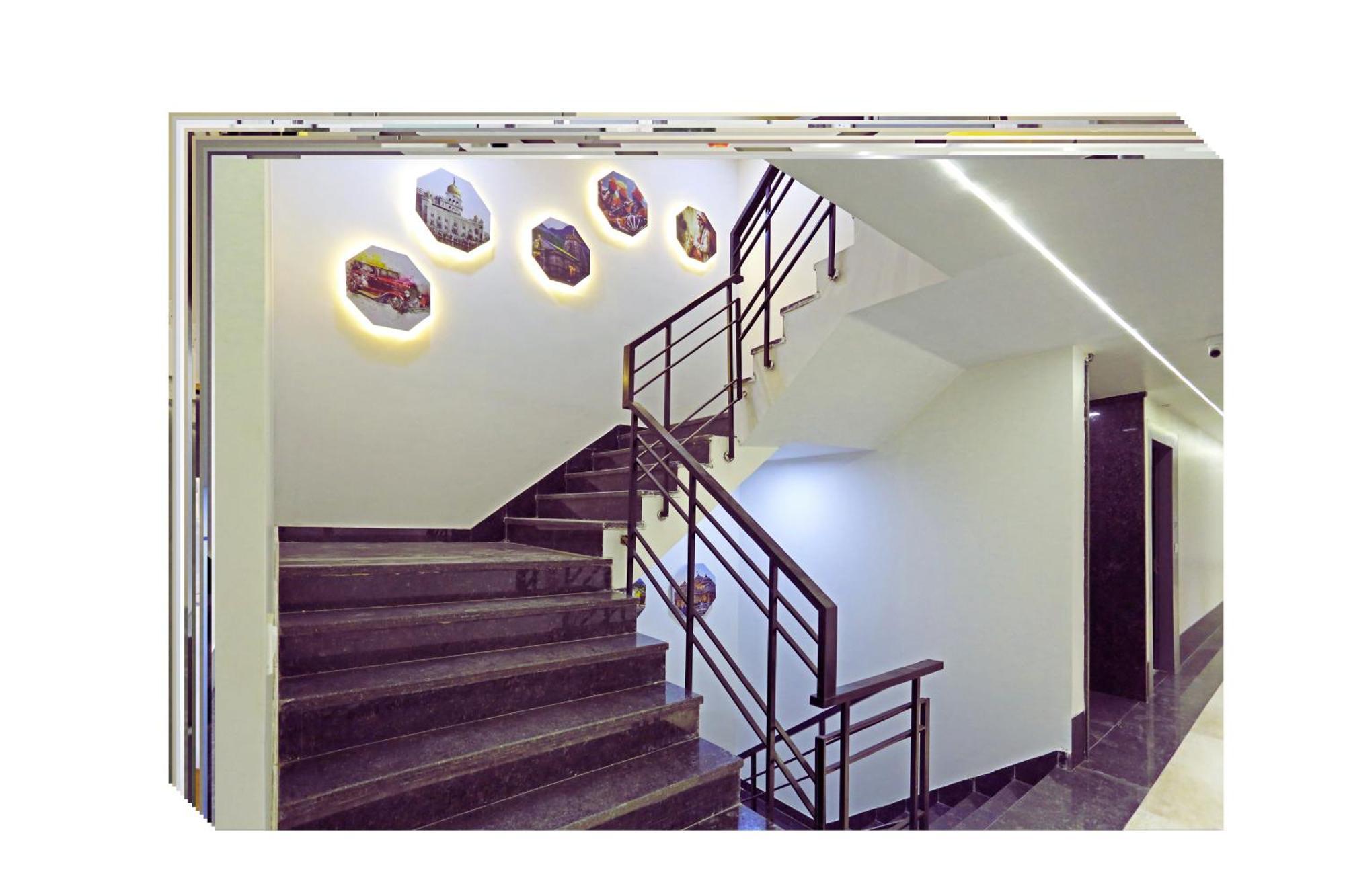 Hotel Applewood Boutique - Delhi International Airport 4*