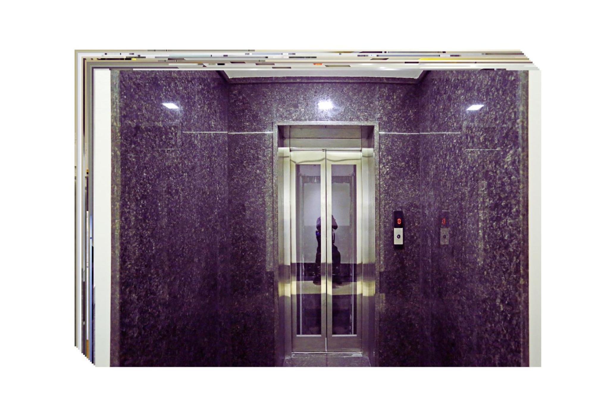 Applewood Boutique - Delhi International Airport 4* New Delhi