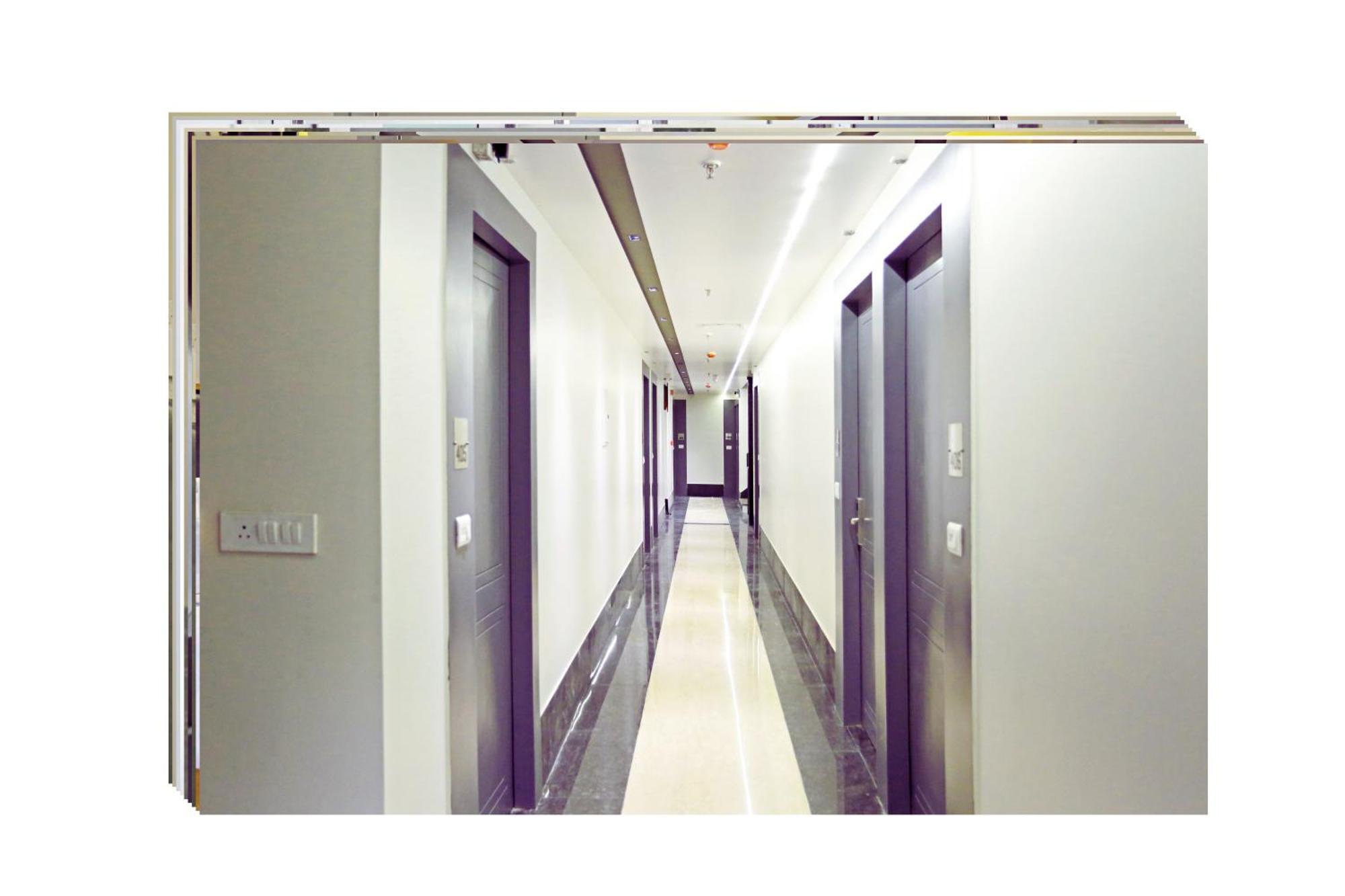 Hotel Applewood Boutique - Delhi International Airport 4*