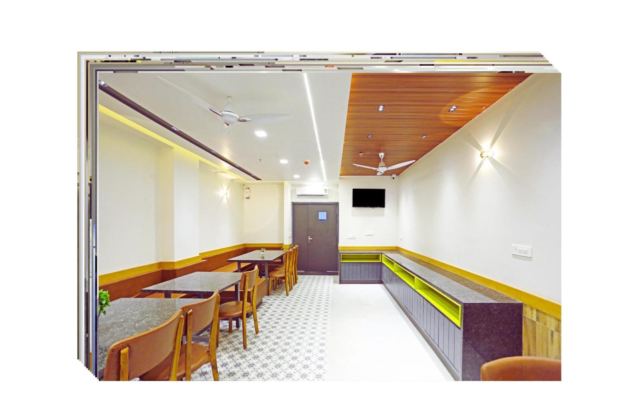 Applewood Boutique - Delhi International Airport New Delhi
