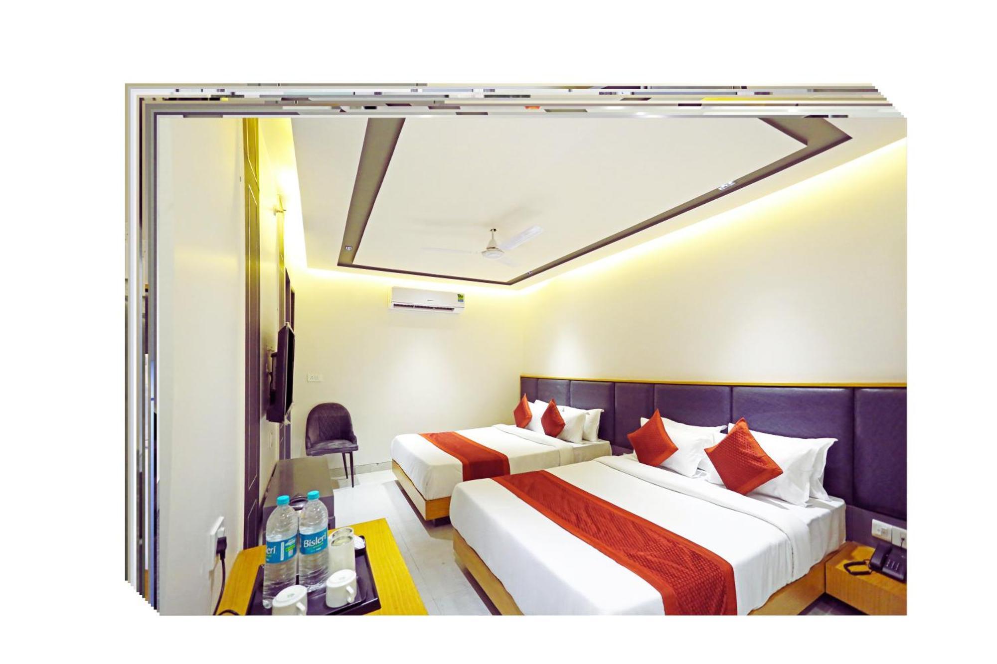Applewood Boutique - Delhi International Airport Hotel New Delhi