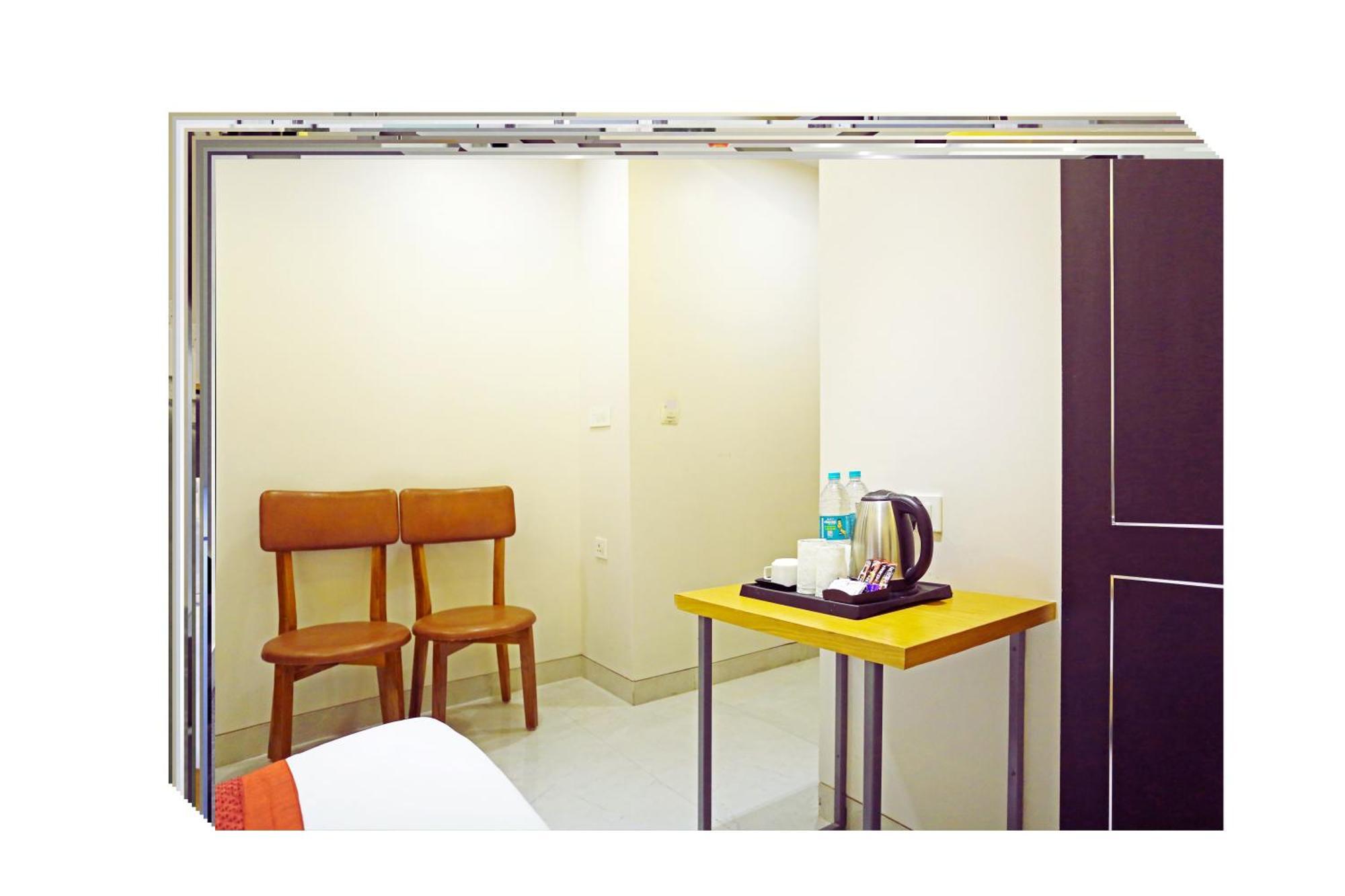 Applewood Boutique - Delhi International Airport New Delhi