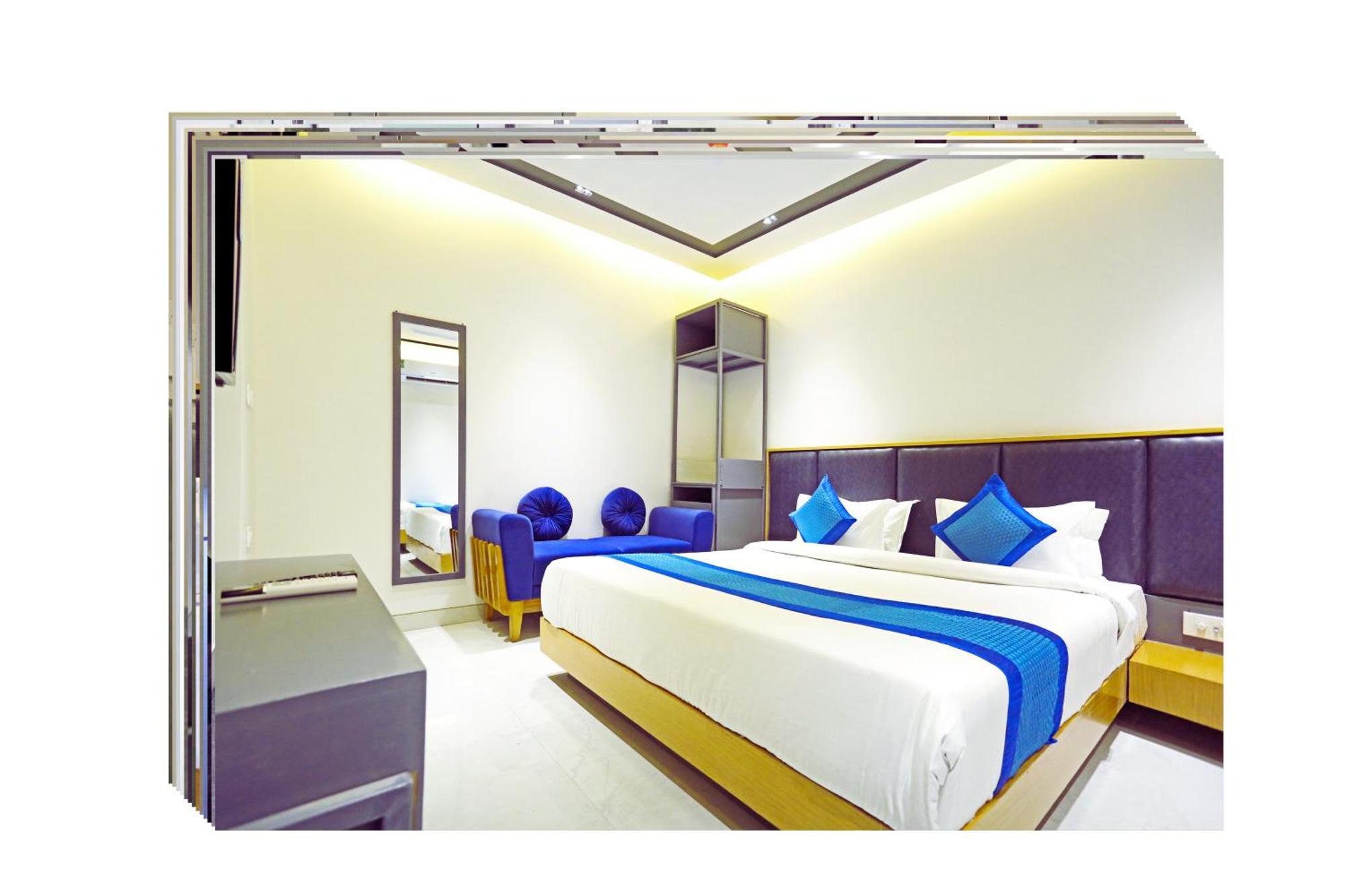 Applewood Boutique - Delhi International Airport Hotel New Delhi