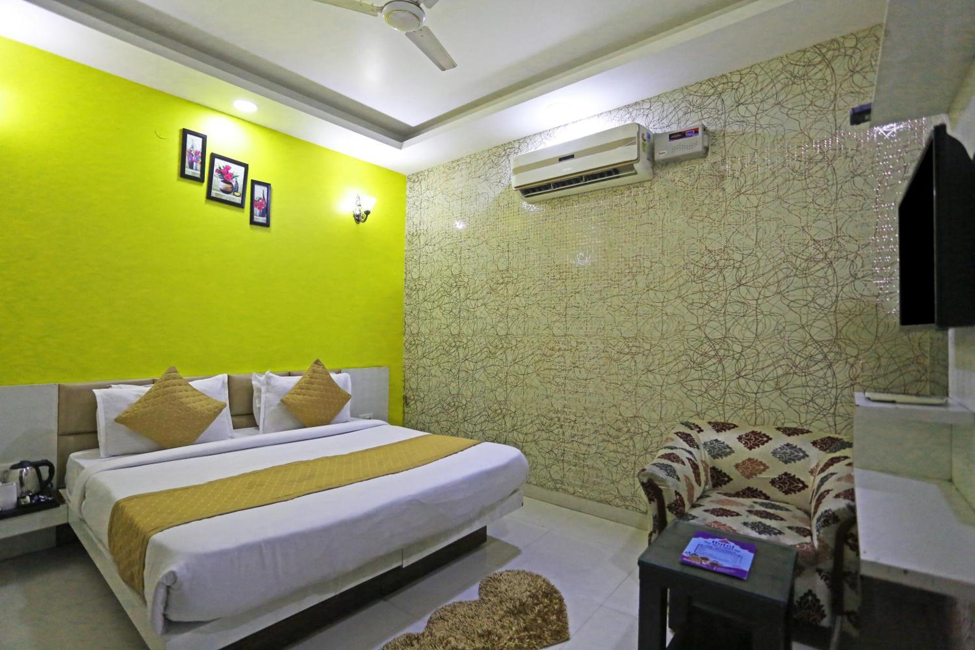 Star Inn-near Delhi Airport Hotel 4*