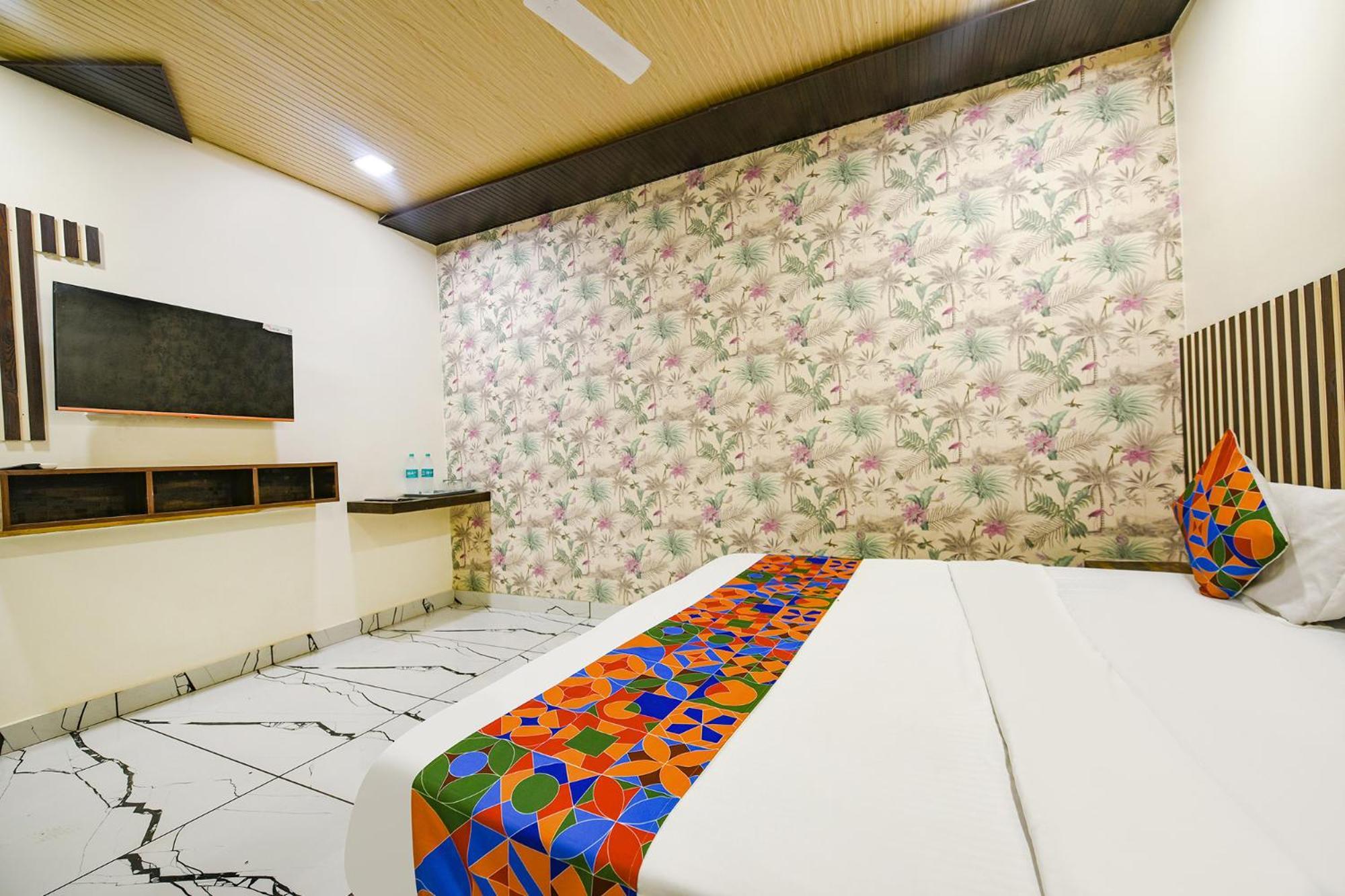 Fabhotel The Crystal Palace 3* Delhi (National Capital Territory of India)