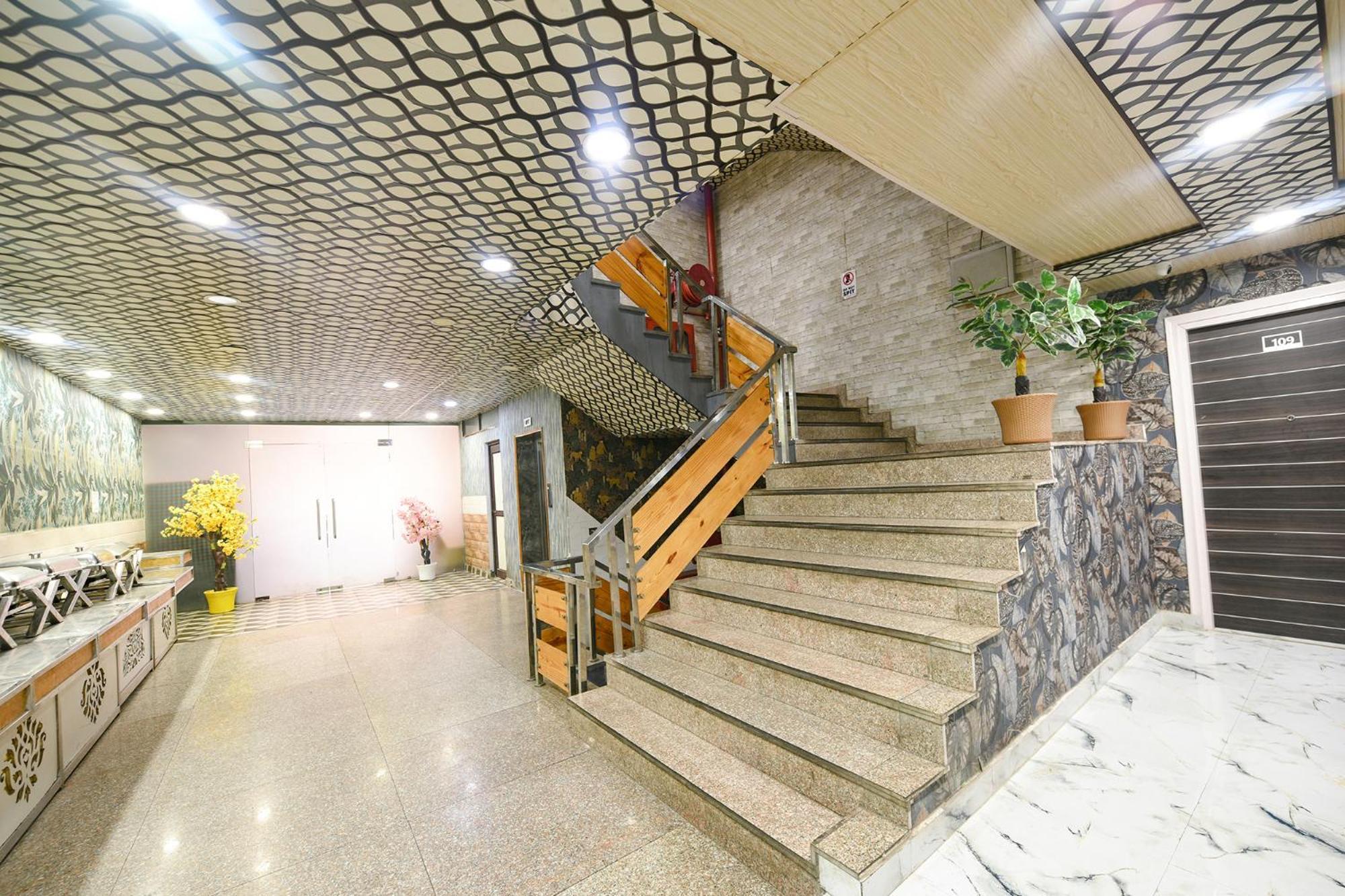 Fabhotel The Crystal Palace Hotel 3*
