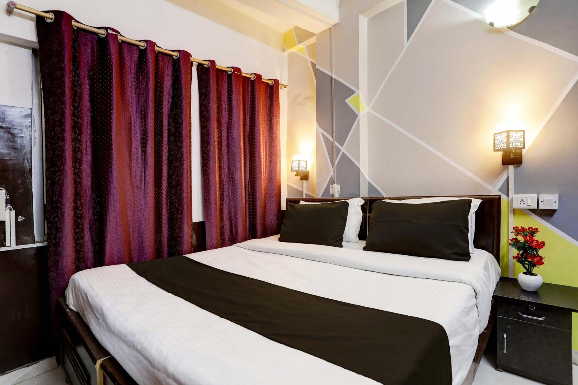 Hotel O Park Residency