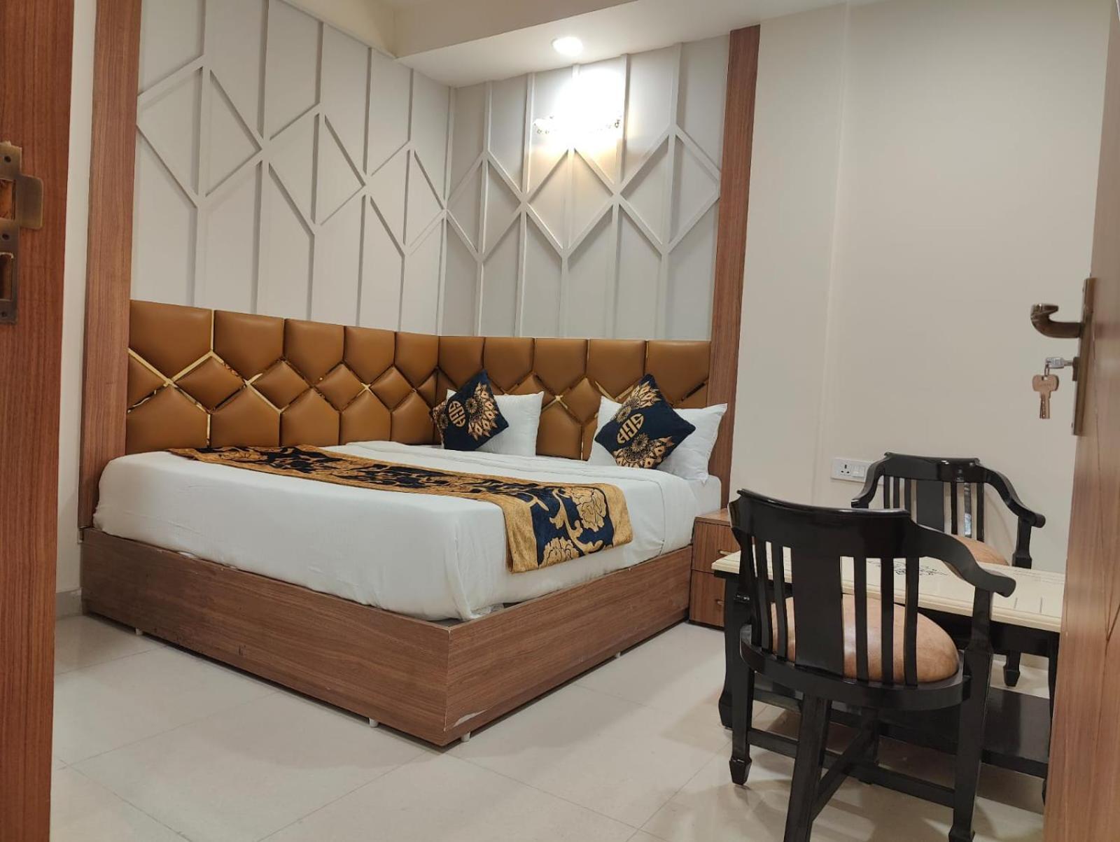Hotel Nova Inn Delhi Airport *