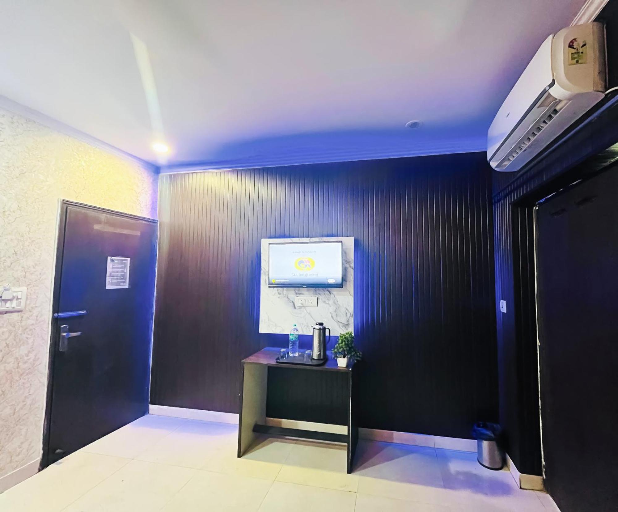 Hotel Tom And Jerry - Jangpura New Delhi