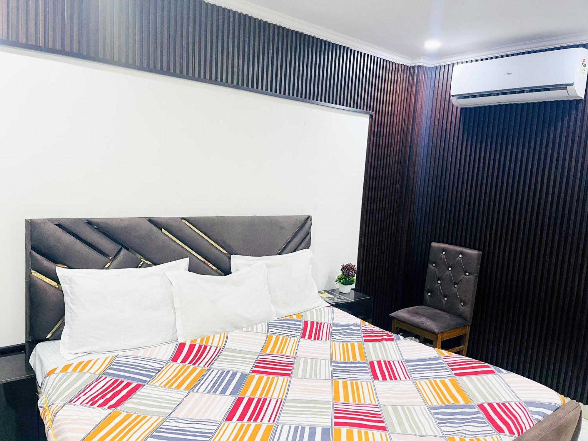 Tom And Jerry - Jangpura Hotel 3*