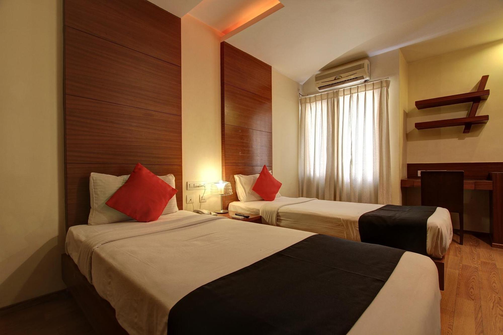 Townhouse Jp Residency Near Delhi Airport Nova Deli