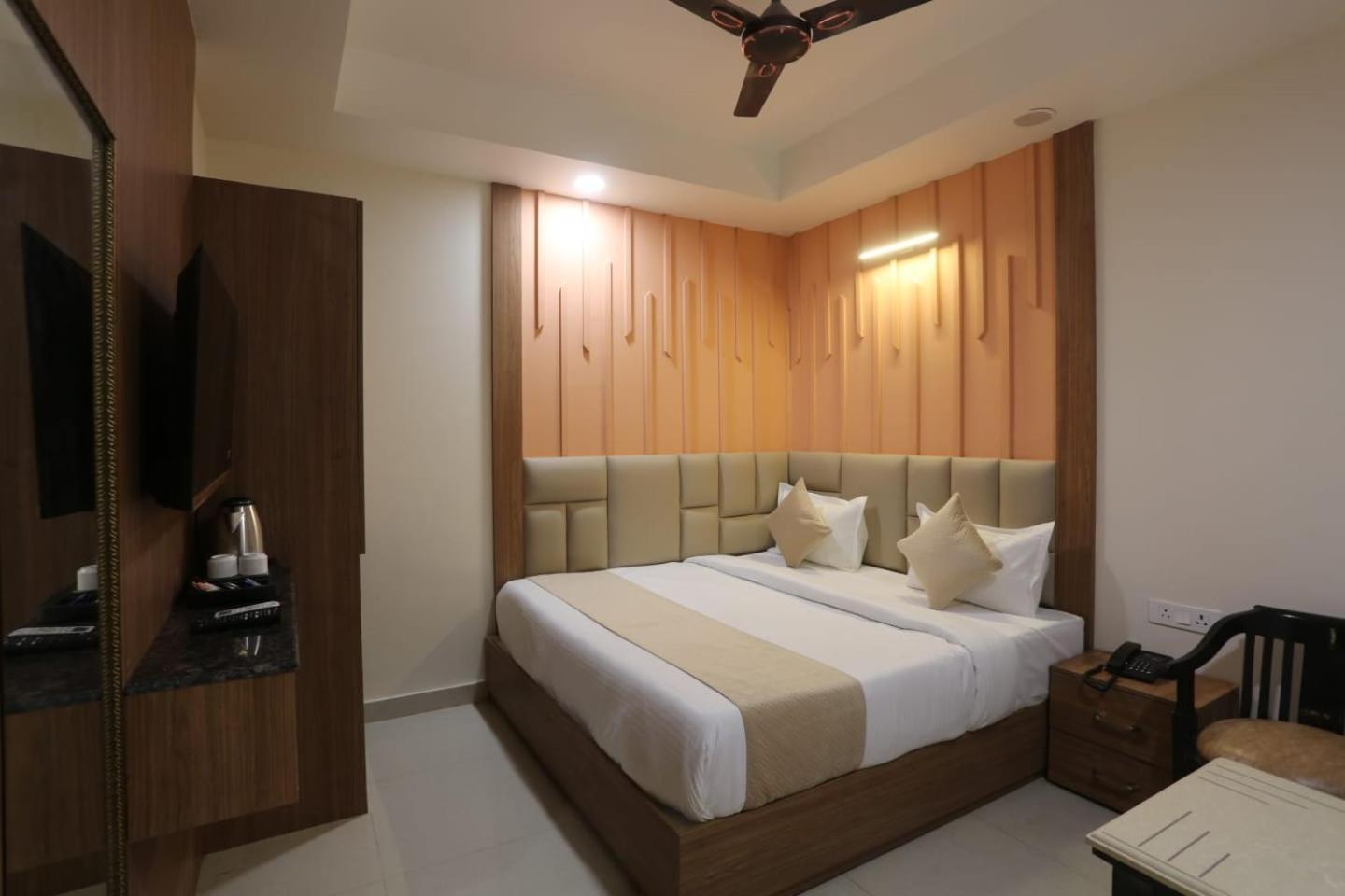 Hotel Nova Inn Delhi Airport Hotel New Delhi