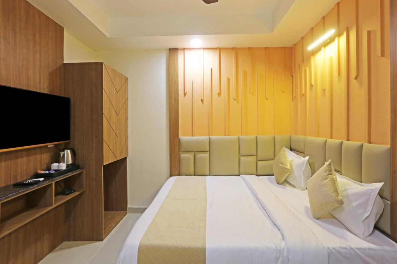 Hotel Nova Inn Delhi Airport Hotel