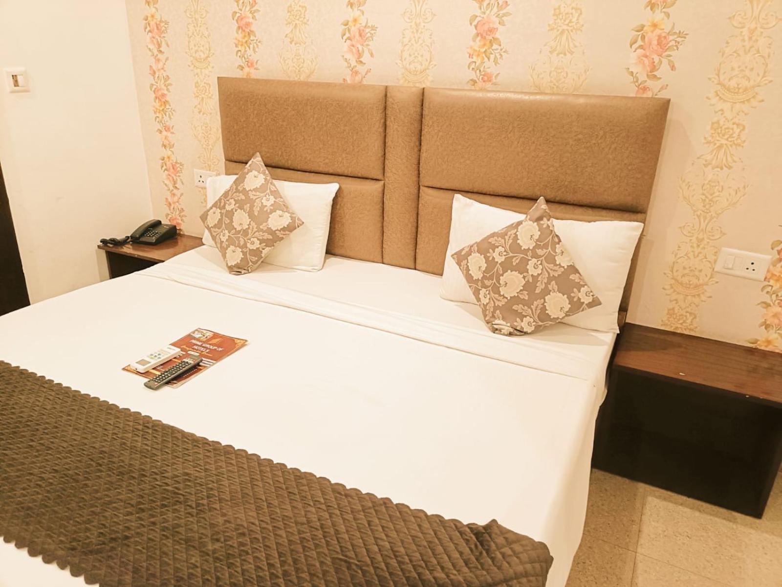 Prime Plaza Ambs Near Igi Airport Casa de hóspedes