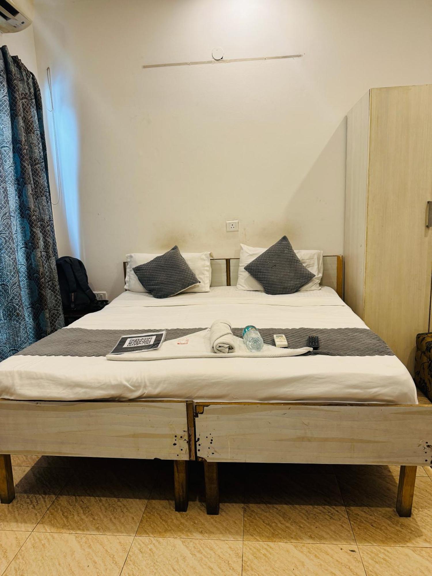 Hotel Bir Homes Near Hazrat Nizamuddin Railway Station