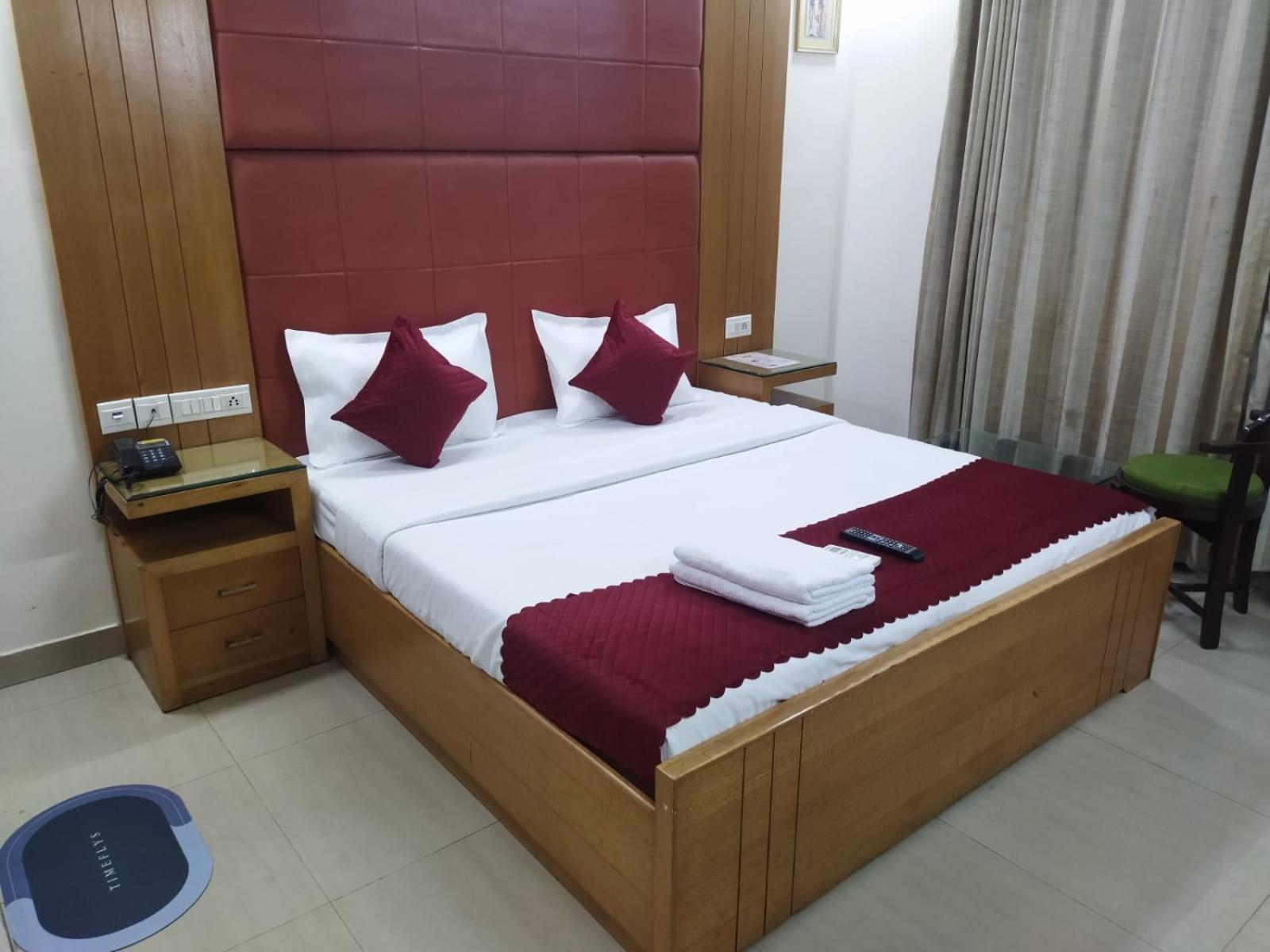 Hotel Signature Plaza New Delhi