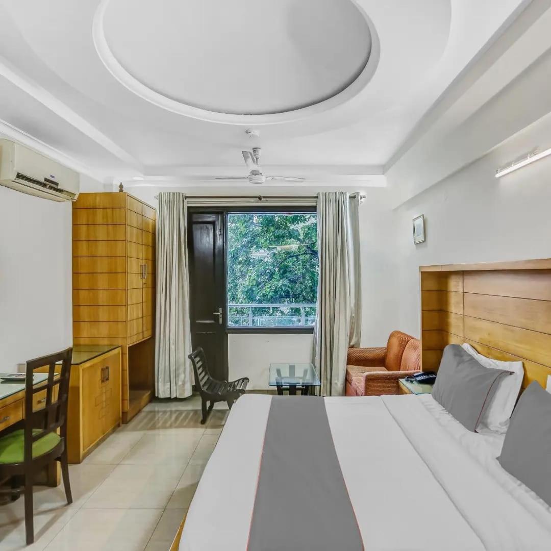 Hotel Signature Plaza *