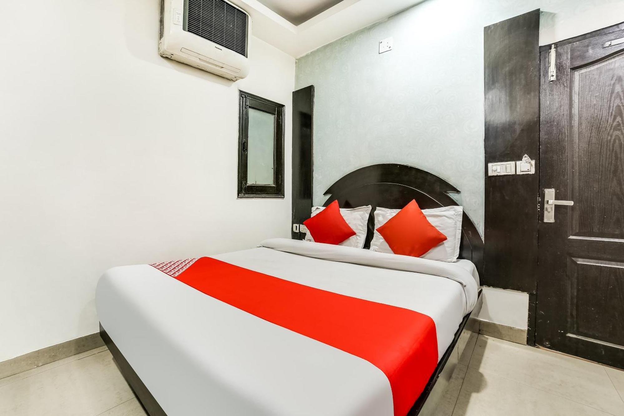 Oyo Geetanjali New Delhi