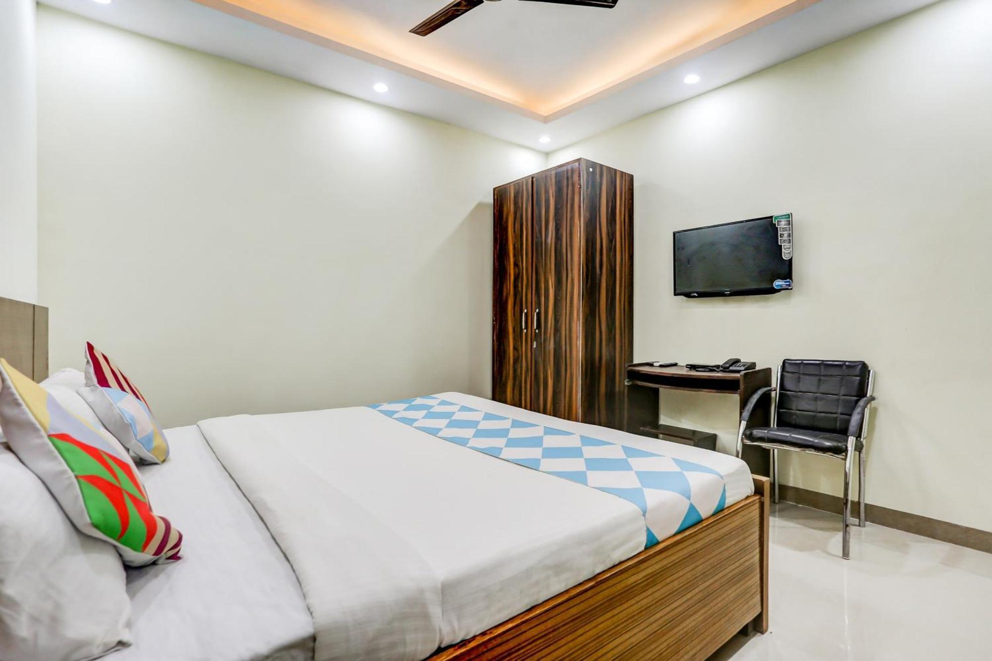 Guest house O Rs Residency New Delhi