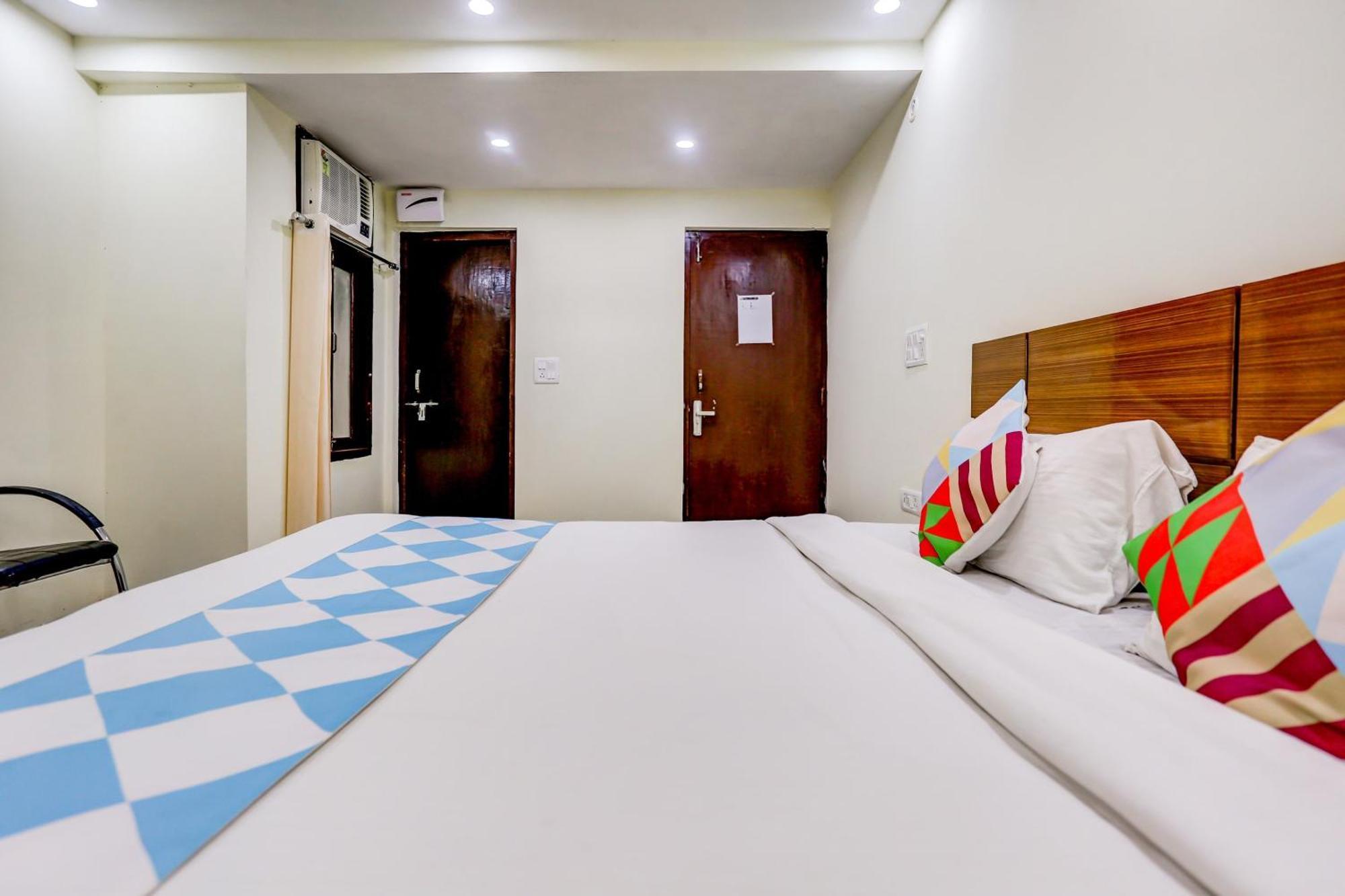 Guest house O Rs Residency New Delhi