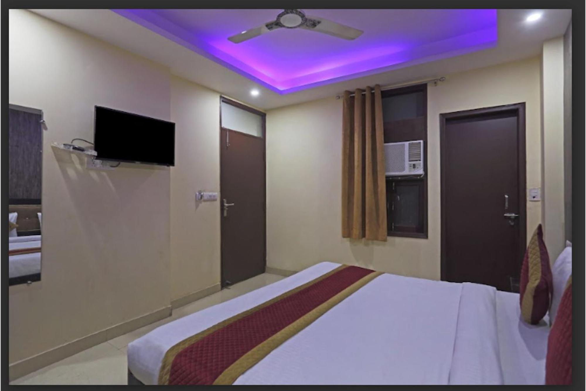 O Urban Wings Hotel 4*