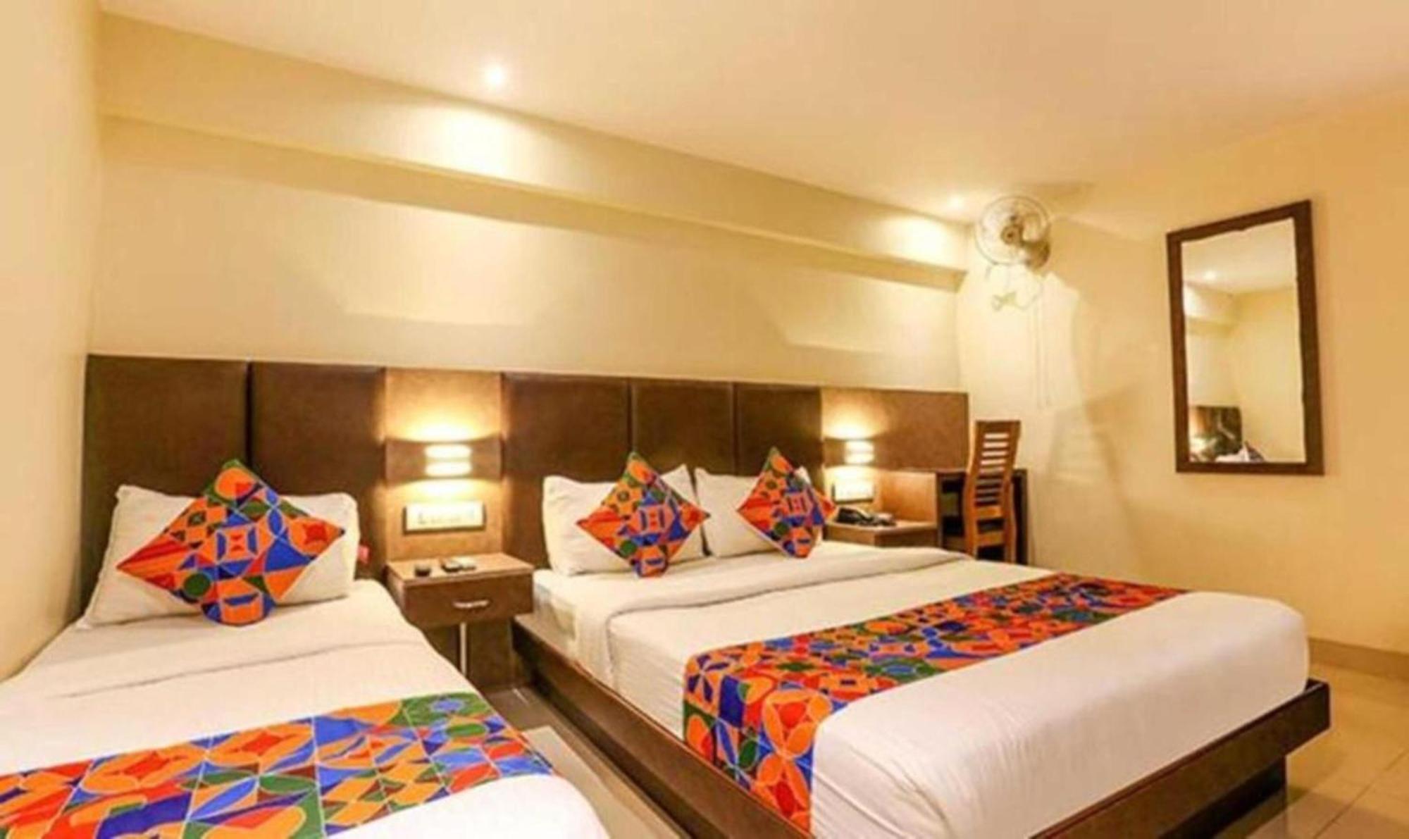Ambience -5 Mints Walk From Railway Station New Delhi