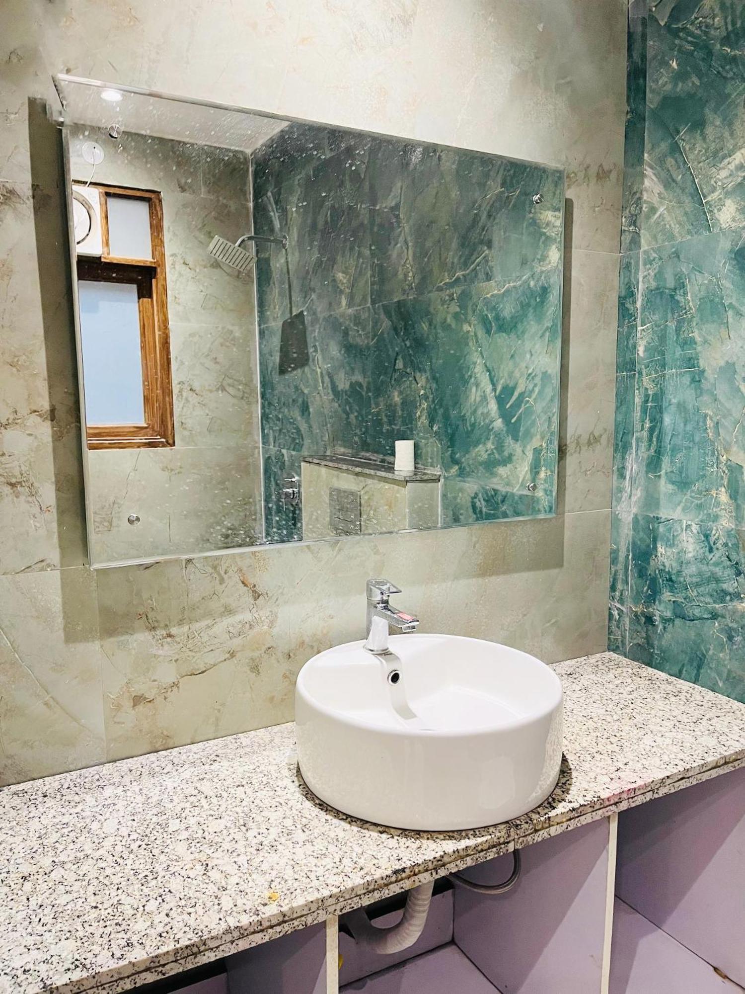 Bed & Breakfast 24 Malviya Nagar