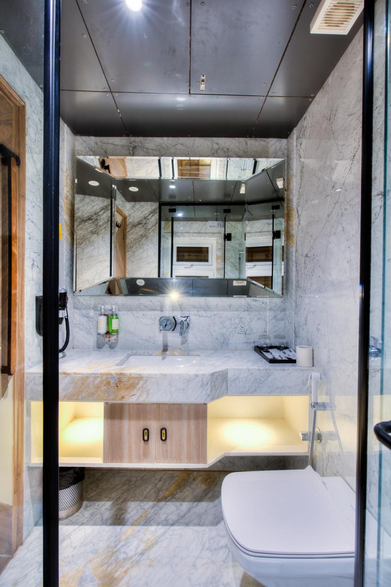 Hotel The Singh Empire, 4*