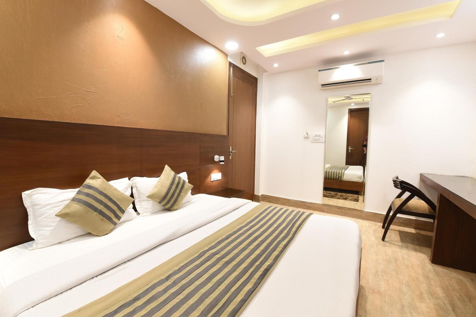 Fabhotel Under Bridge Hotel 3*